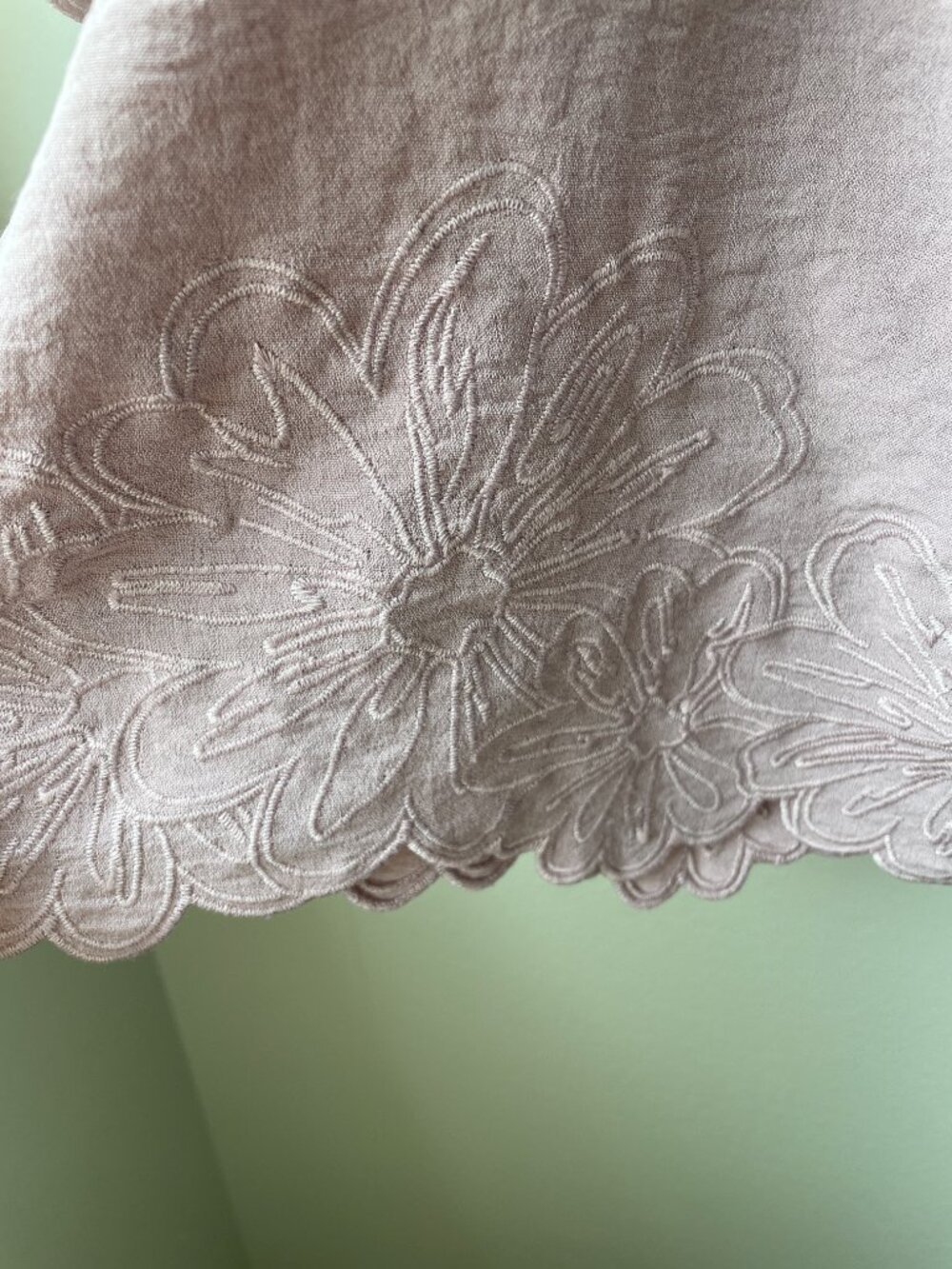 NWOT Adrianna Papell Soft Pink/Lavender Embroidered Floral Top Size S - Picture 13 of 15